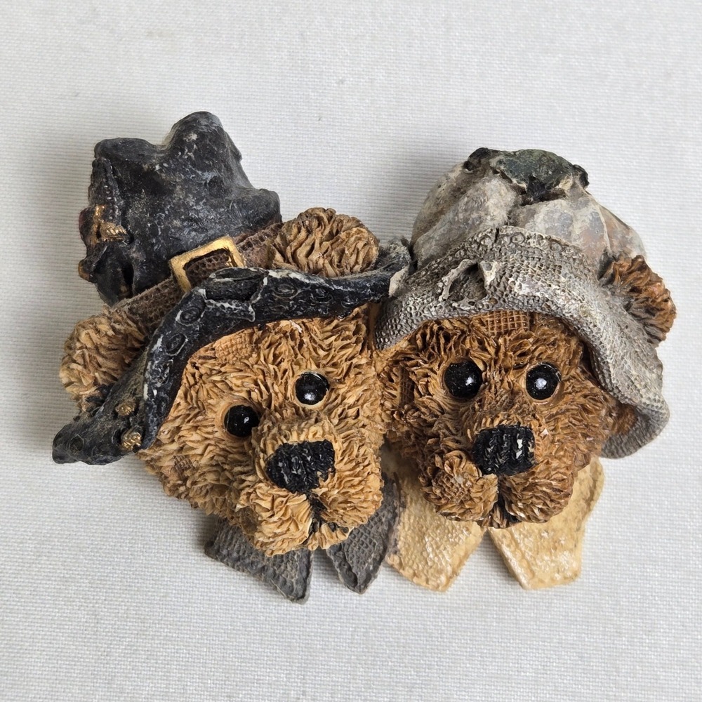 Boyds Bears & Friends Bearwear Brooch 2635 Pilgrim Bear Couple 2" Vintage 1995
